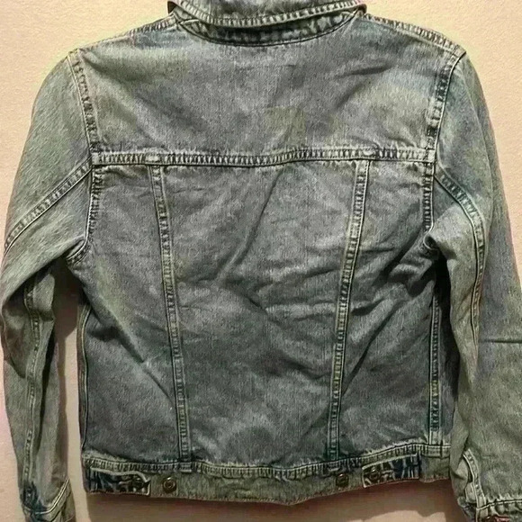 Women’s Old Navy Jean Jacket S - Picture 2 of 3